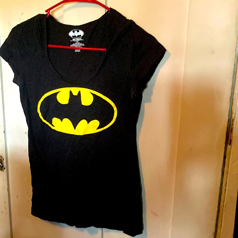 Batman black shirt barely worn